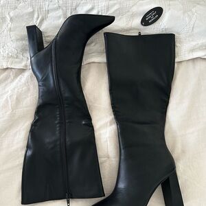 Elegant Black Women's Boots